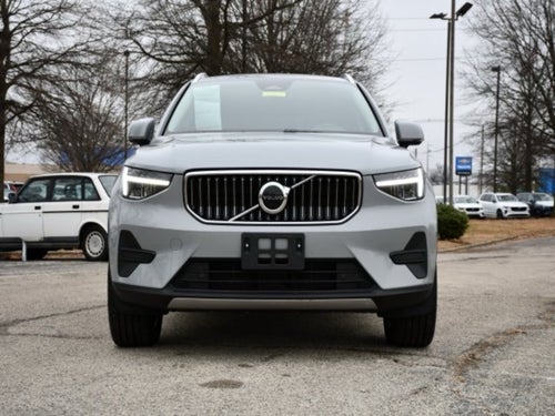 2025 Volvo XC40 B5 Core