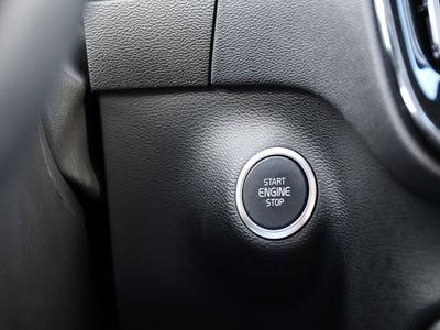 2025 Volvo XC40 B5 Core