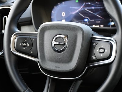 2025 Volvo XC40 B5 Core