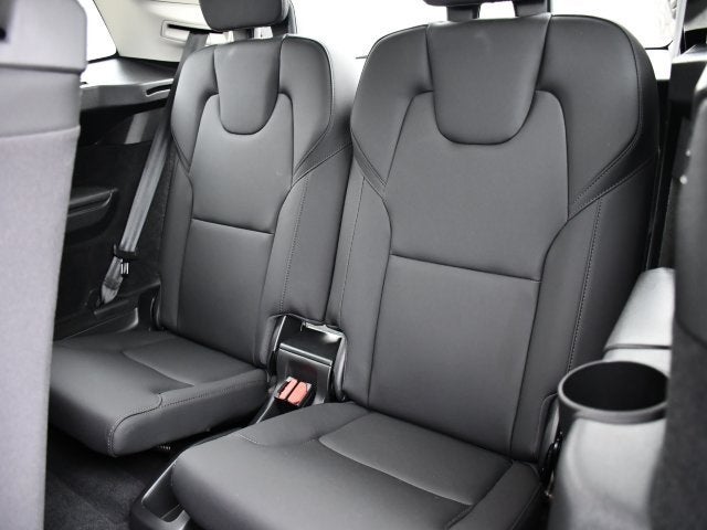 2025 Volvo XC90 B5 Plus 2025.5