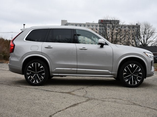 2025 Volvo XC90 B5 Plus 2025.5