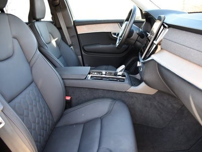 2025 Volvo XC90 B5 Plus 2025.5