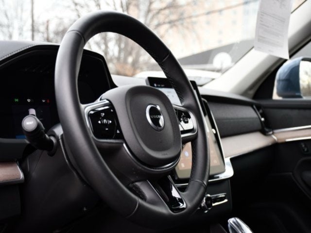 2025 Volvo XC90 B5 Plus 2025.5