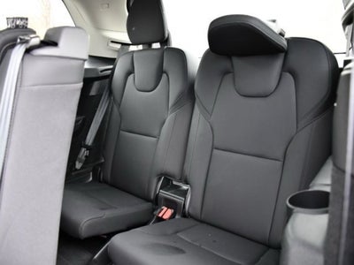 2025 Volvo XC90 B5 Plus 2025.5