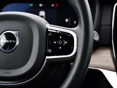 2025 Volvo XC90 B5 Plus 2025.5