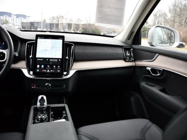 2025 Volvo XC90 B5 Plus 2025.5