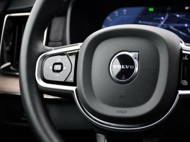 2025 Volvo XC90 B5 Plus 2025.5