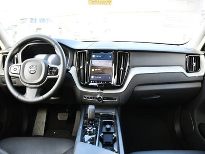 2025 Volvo XC60 B5 Plus