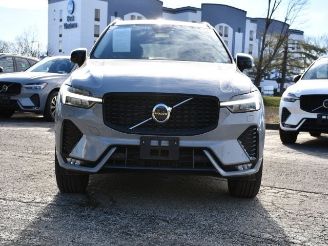 2025 Volvo XC60 B5 Plus