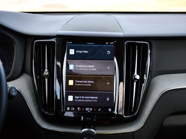 2025 Volvo XC60 B5 Plus