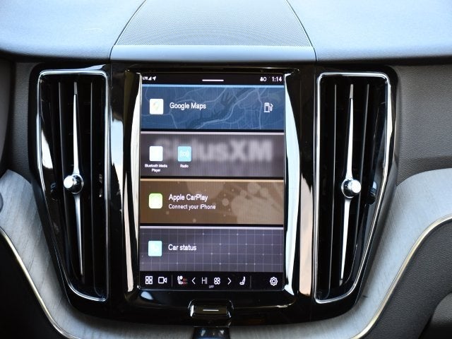 2025 Volvo XC60 B5 Plus