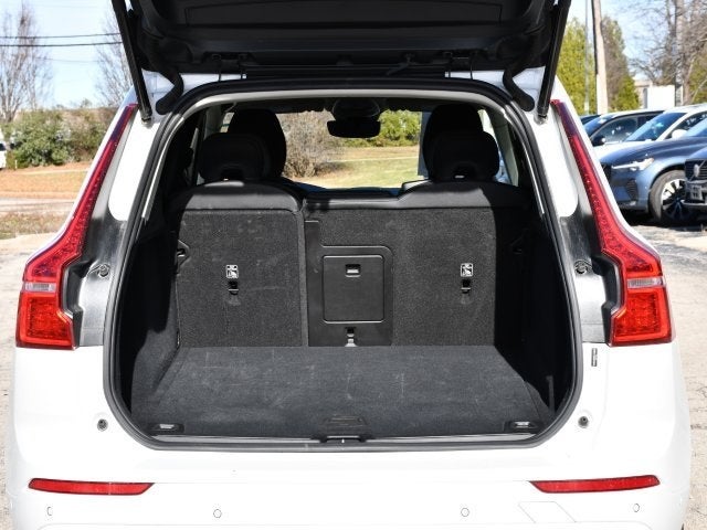 2025 Volvo XC60 B5 Plus