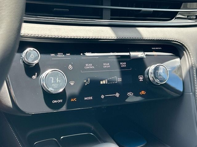 2027 INFINITI QX65 LUXE