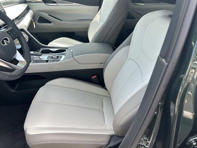 2027 INFINITI QX60 LUXE