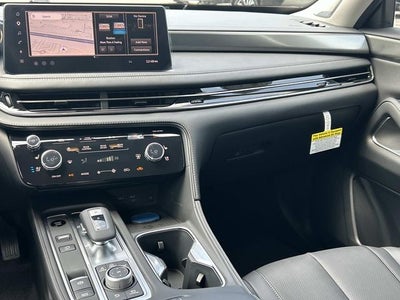2027 INFINITI QX60 LUXE