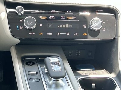 2027 INFINITI QX60 LUXE