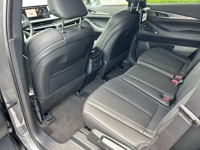 2027 INFINITI QX60 LUXE