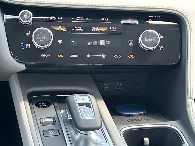 2027 INFINITI QX60 LUXE