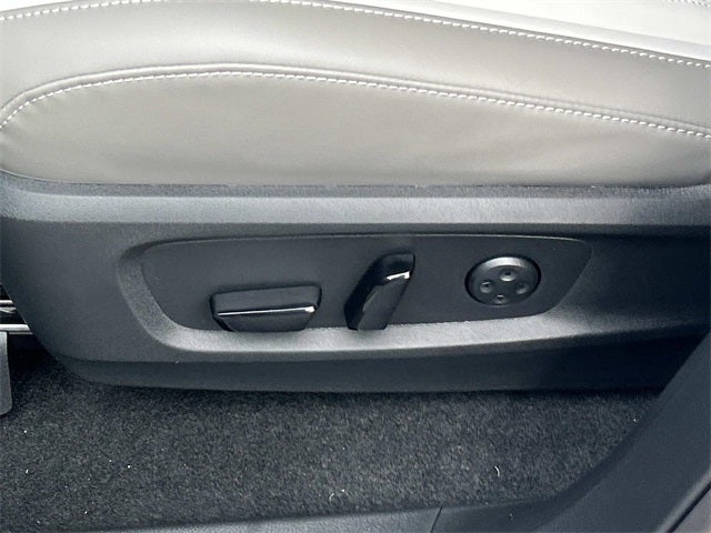 2026 INFINITI QX60 LUXE W/ TUXEDO PKG