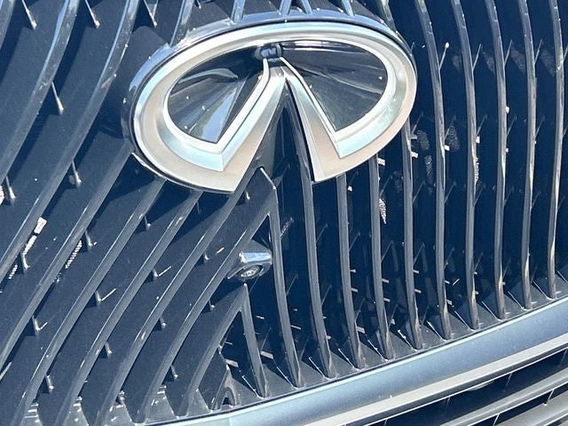 2027 INFINITI QX80 PURE