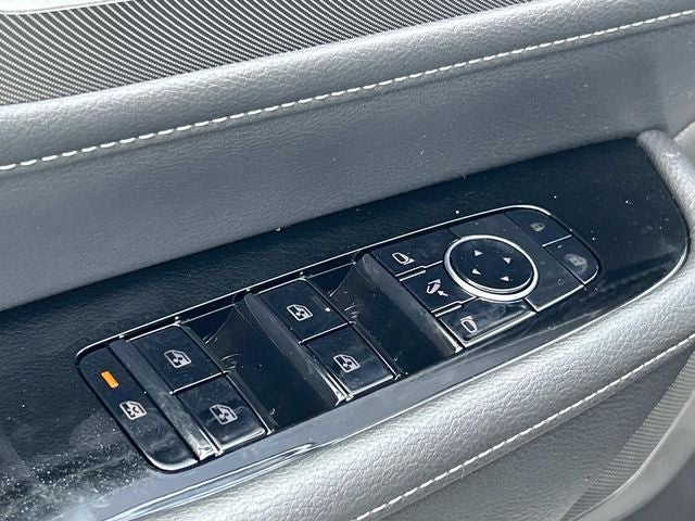 2027 INFINITI QX80 PURE