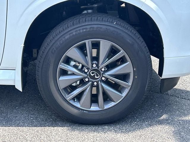 2027 INFINITI QX80 PURE
