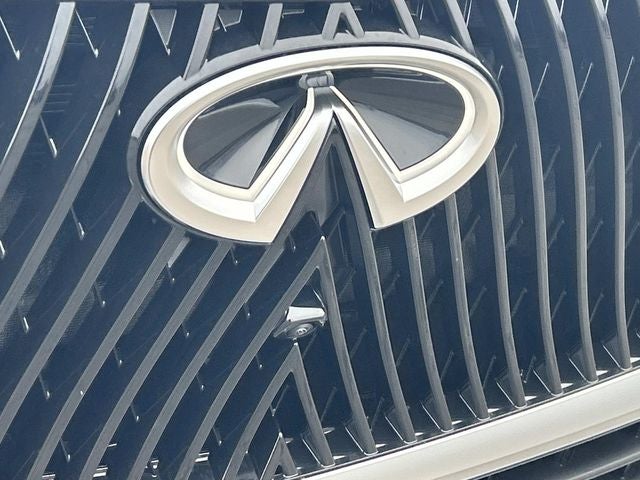 2026 INFINITI QX80 PURE W/ SPLIT BENCH