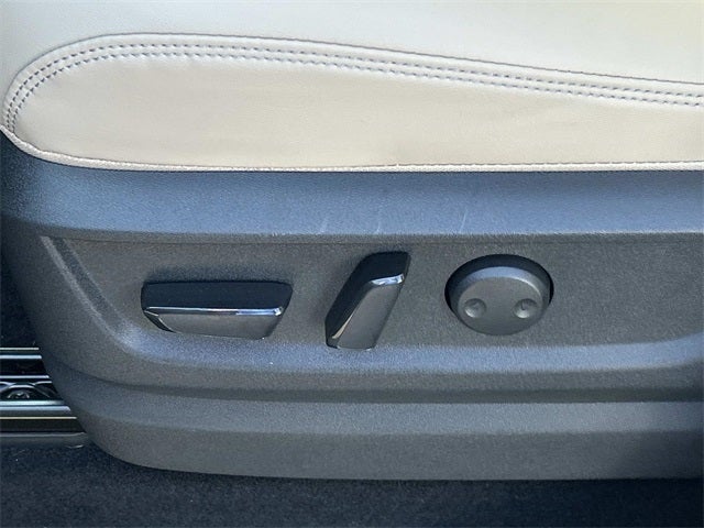 2026 INFINITI QX80 PURE W/ SPLIT BENCH