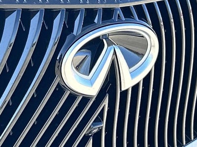 2026 INFINITI QX80 PURE W/ SPLIT BENCH PACKAGE