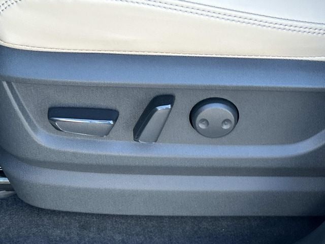 2026 INFINITI QX80 PURE W/ SPLIT BENCH PACKAGE