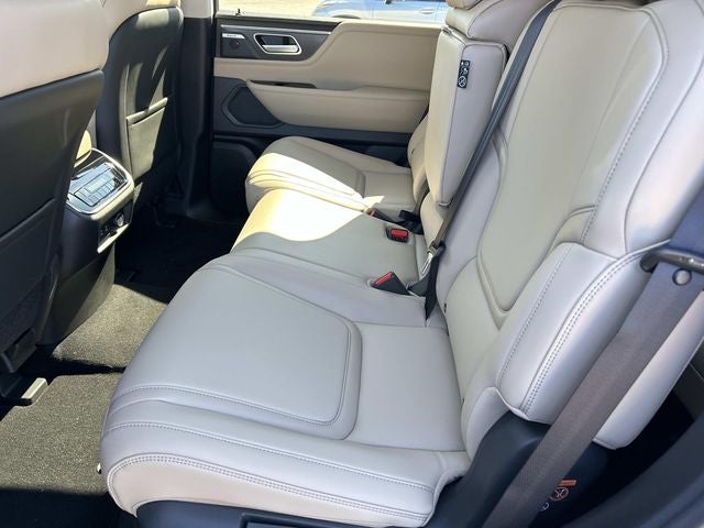2026 INFINITI QX80 PURE W/ SPLIT BENCH PACKAGE