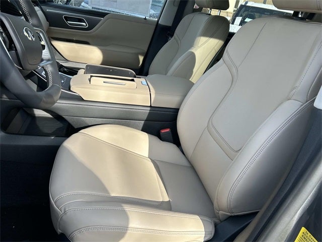 2026 INFINITI QX80 PURE W/ SPLIT BENCH