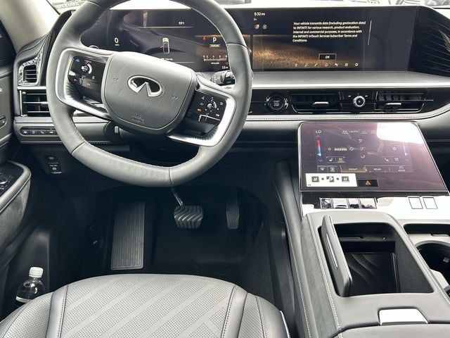 2026 INFINITI QX80 LUXE