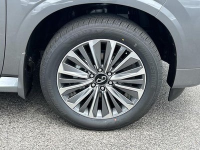 2026 INFINITI QX80 LUXE