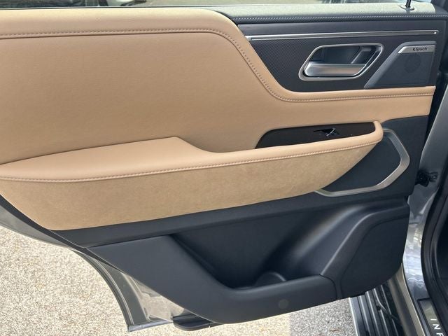 2026 INFINITI QX80 LUXE