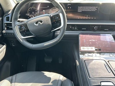 2026 INFINITI QX80 LUXE