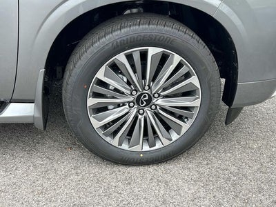 2026 INFINITI QX80 LUXE