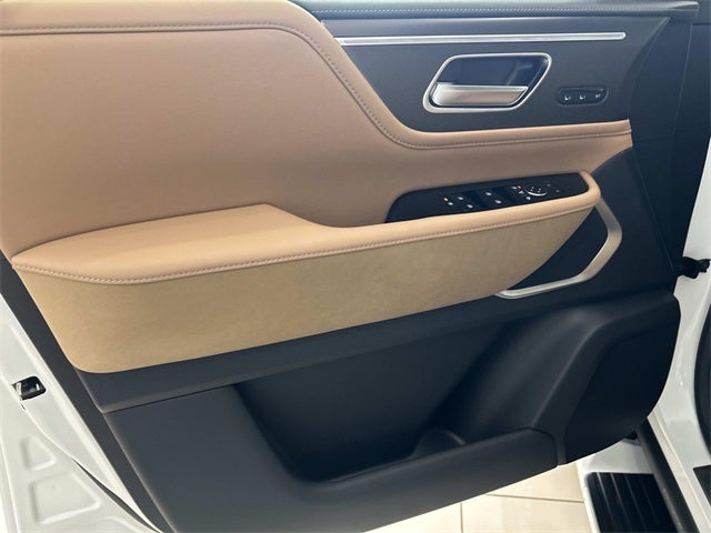 2026 INFINITI QX80 LUXE