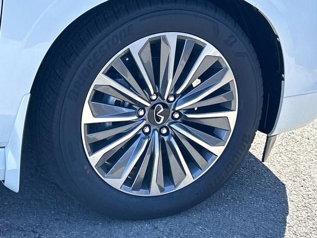 2026 INFINITI QX80 LUXE