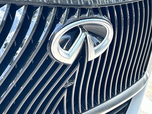 2027 INFINITI QX80 LUXE