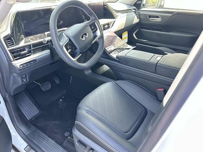 2027 INFINITI QX80 LUXE