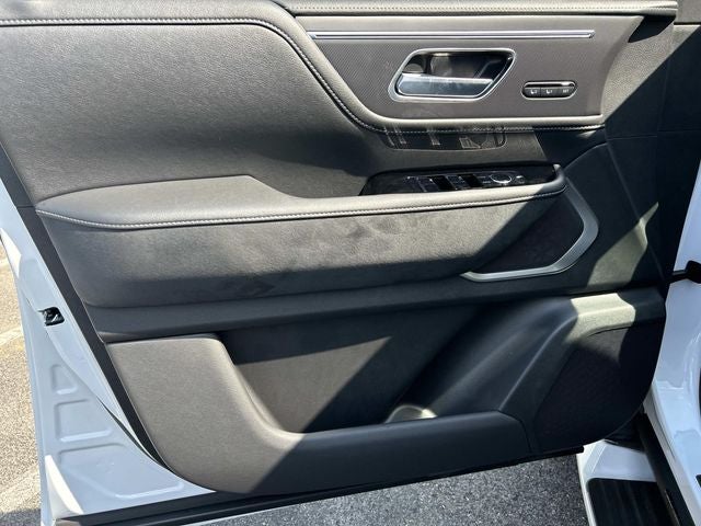2027 INFINITI QX80 LUXE