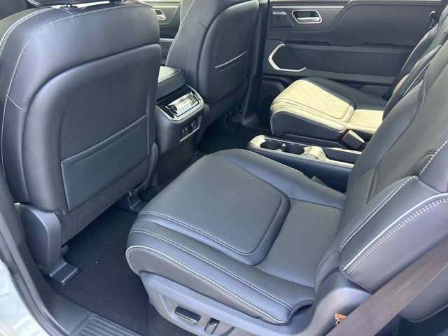 2027 INFINITI QX80 LUXE