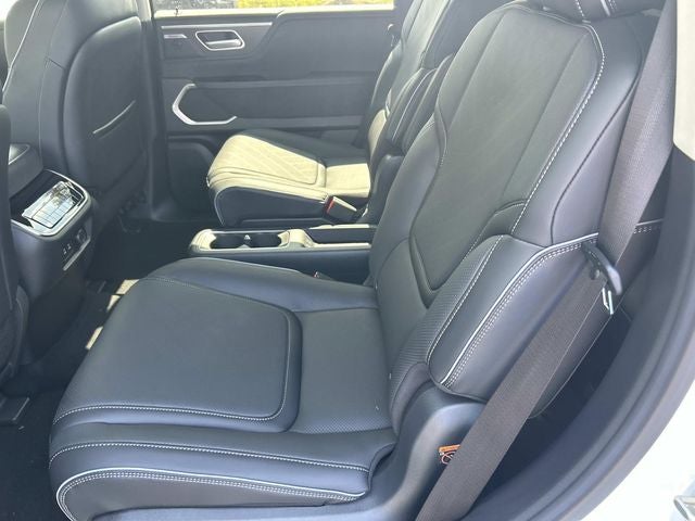 2027 INFINITI QX80 LUXE
