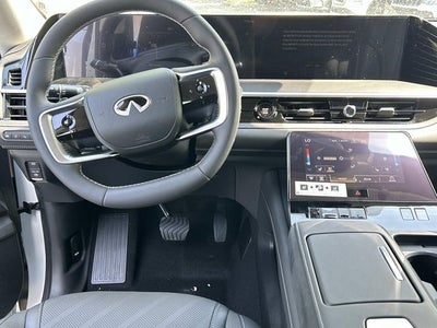 2027 INFINITI QX80 LUXE