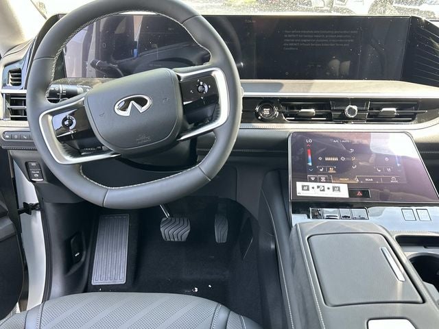 2027 INFINITI QX80 LUXE