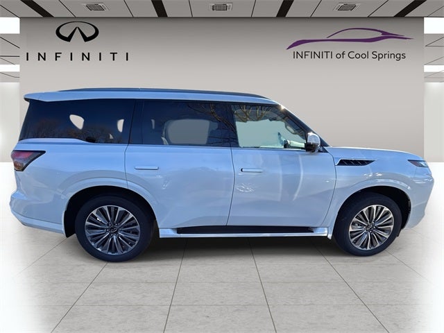 2026 INFINITI QX80 LUXE