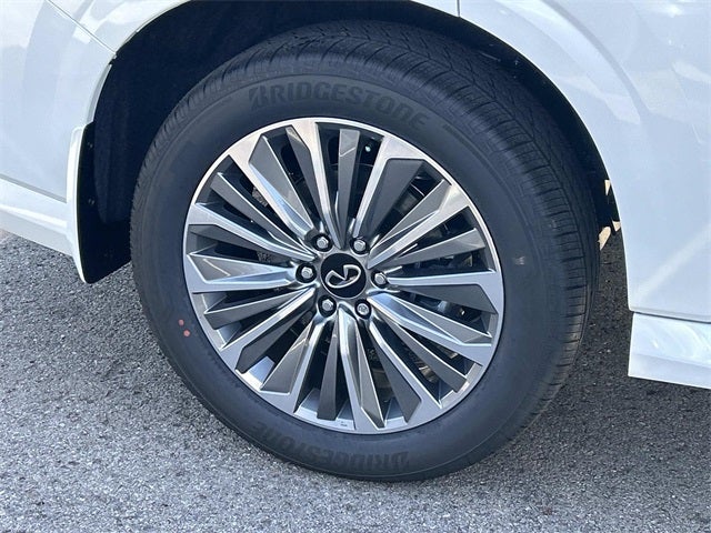 2026 INFINITI QX80 LUXE