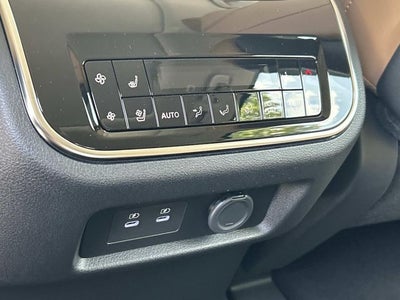 2027 INFINITI QX80 LUXE