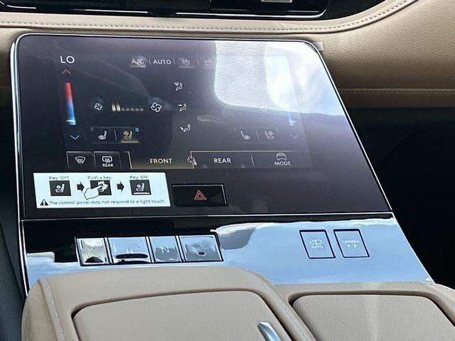 2027 INFINITI QX80 LUXE